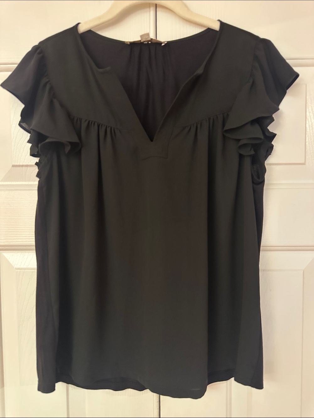 LOFT Mixed Media Black Flutter-Sleeve Split V-Neck Blouse size Small